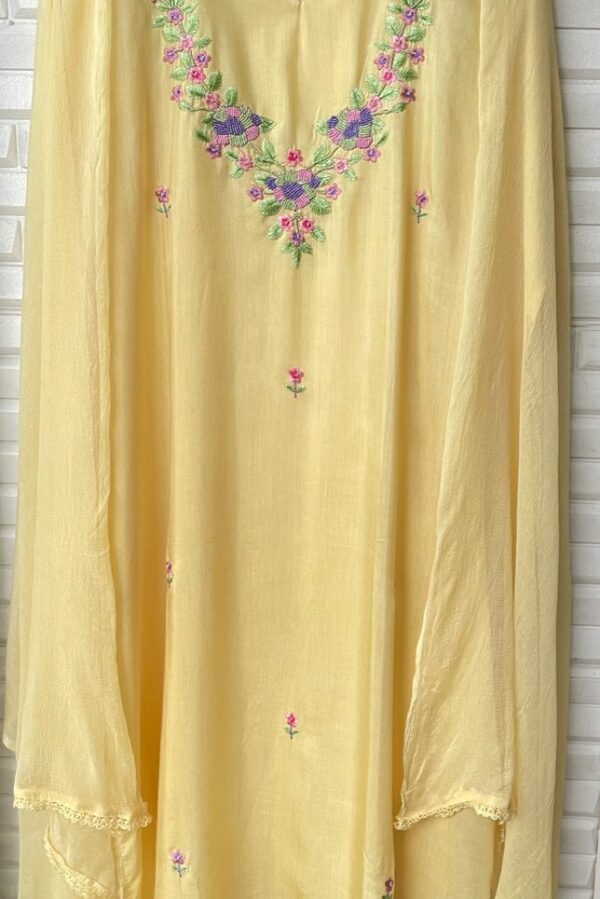 Fine Muslin With Resham & Pearl Embroidery Suit
